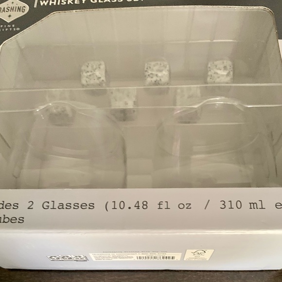 DASHING FINE GIFTS WHISKEY GLASSES AND CUBES GIFT SET. BRAND NEW IN BOX! - Picture 3 of 12